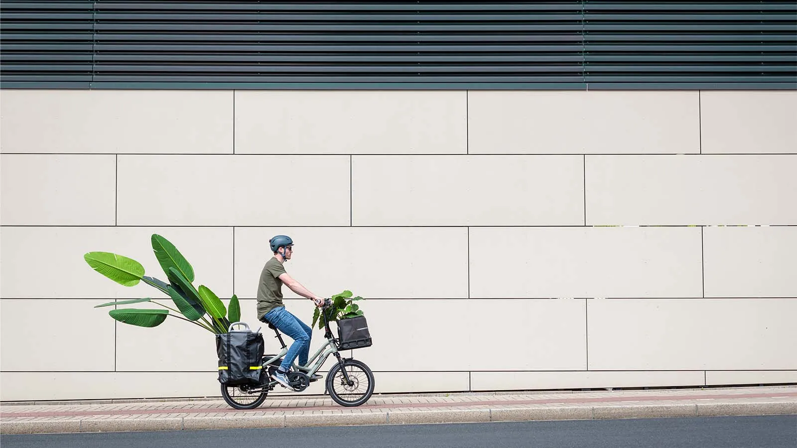 How to Carry Cargo on the HSD Gen 1 Tern Bicycles