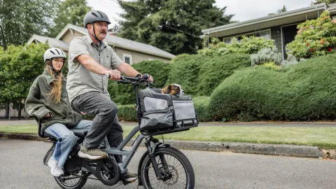 carry a passenger on tern hsd gen 3 cargo ebike